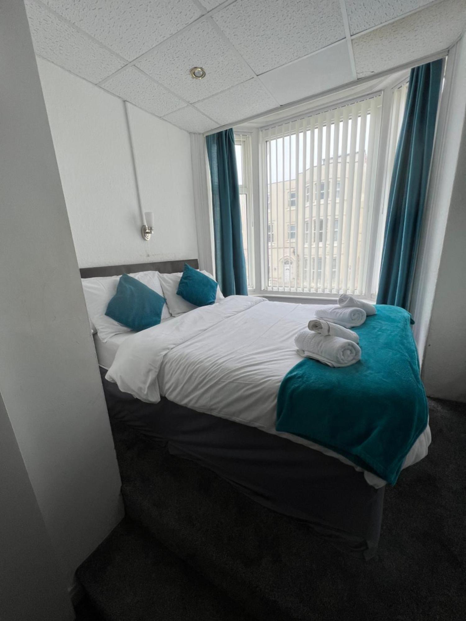 The Wilton Hotel — Photos 1